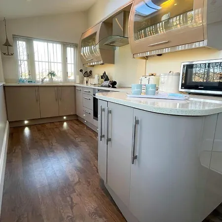 Exceptional Two-bedroom In With Parking And Stunning Views Appartamento *