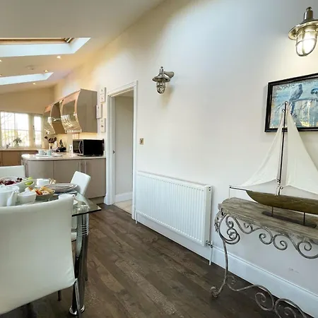 Exceptional Two-bedroom In With Parking And Stunning Views Whitby